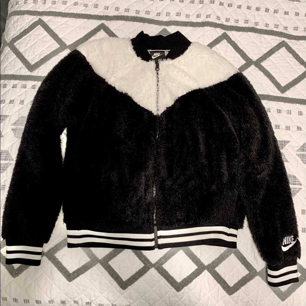 Nike Sherpa Zip Sweater